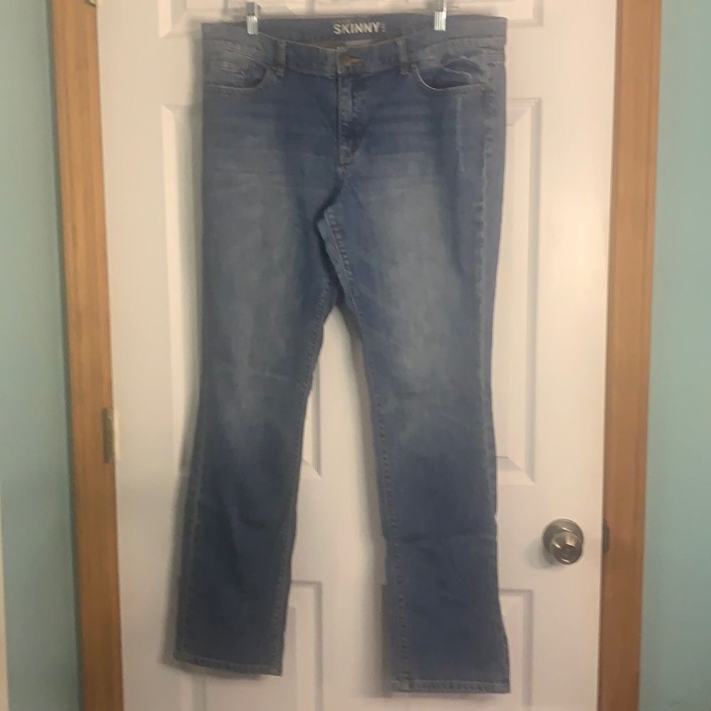 New York & Company Low Rise Skinny Blue Jeans Size 14